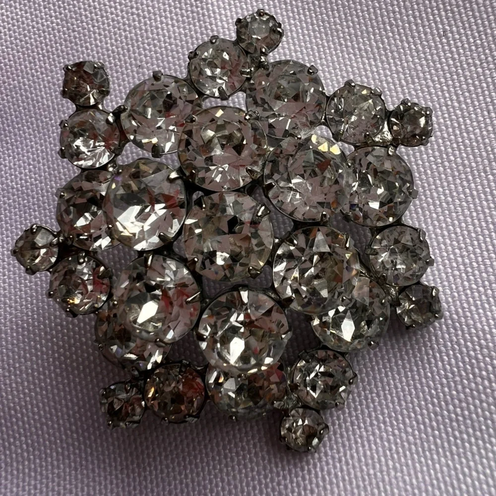 Rare WEISS Vintage Snowflake Brooch Silver diamond 💎 Rhinestones